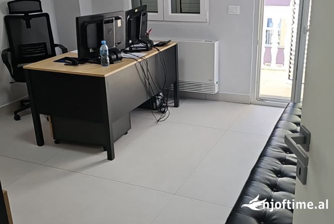 Shtepi ne shitje 3+1 ne Tirane - 412,570 Euro