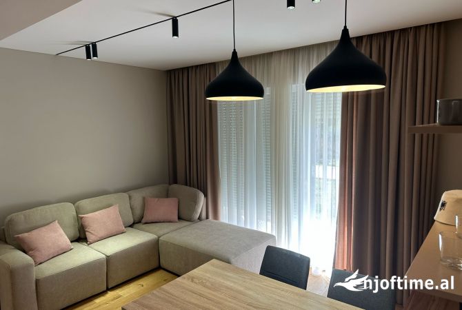 Shtepi me qera 1+1 ne Tirane - 700 Euro