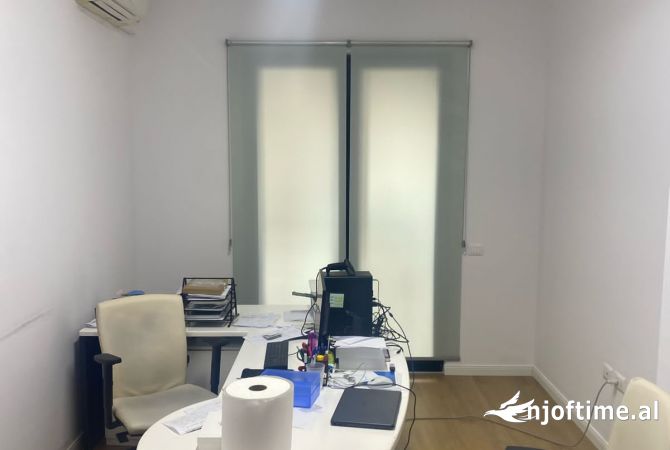 Ambient biznesi me qera 1+1 ne Tirane - 650 Euro