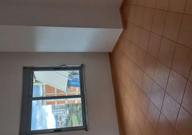 Shtepi me qera 2+1 ne Tirane - 35,000 Leke