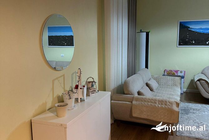 Shtepi me qera 2+1 ne Tirane - 35,000 Leke
