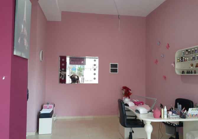 Jepet dyqan me qira ne Astir 