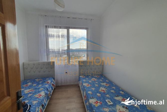 Shtepi ne shitje Apartament ne Tirane, 2+1, Mobilimi E mobiluar, Pagesa 125,000  Euro.
