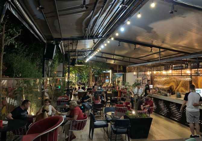 Njoftime Pune ne Tirane, Profesioni -Kamariere   -Sanitare  , , Pagesa Me Marreveshje.