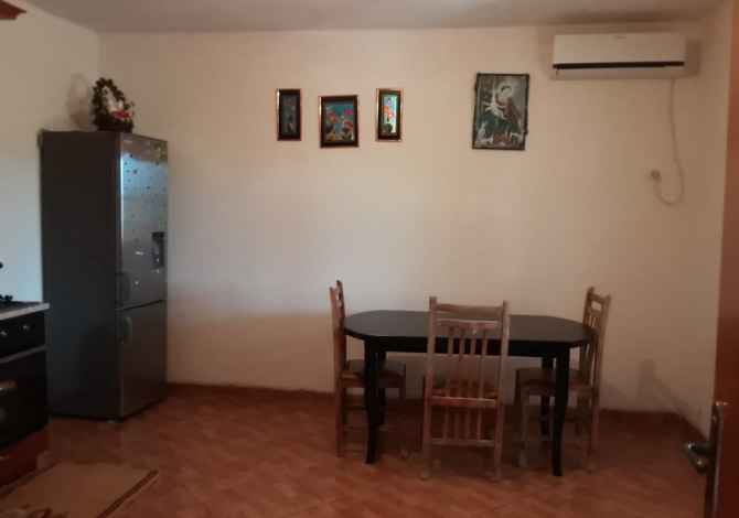 Shtepi ne shitje  ne Tirane, 2+1, Mobilimi E mobiluar, Pagesa 6,000,000  Leke.