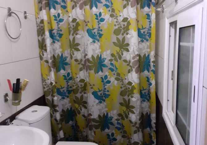 Shtepi me qera  ne Tirane, 2+1, Mobilimi E mobiluar, Pagesa 350  Euro.