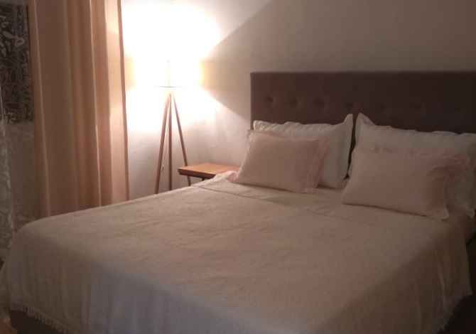 Shtepi me qera  ne Tirane, 2+1, Mobilimi E mobiluar, Pagesa 350  Euro.