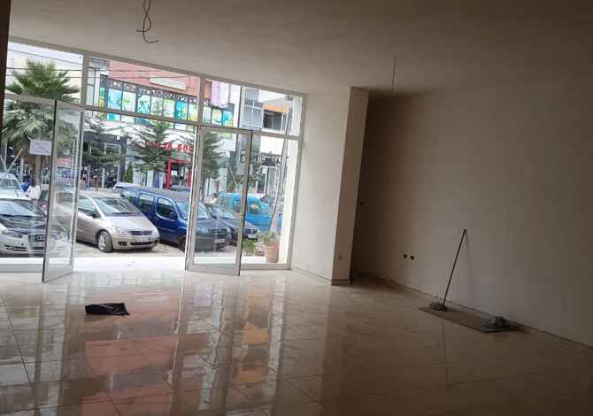 Business Property for Rent 1+1 in Tirana - 30,000 Leke