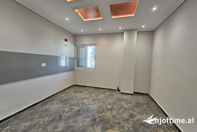 Shtepi ne shitje 2+1 ne Tirane - 165,000 Euro