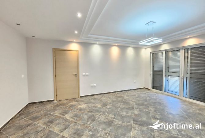 Shtepi ne shitje 2+1 ne Tirane - 165,000 Euro