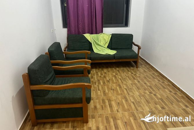 Shtepi me qera 1+1 ne Tirane - 300 Euro