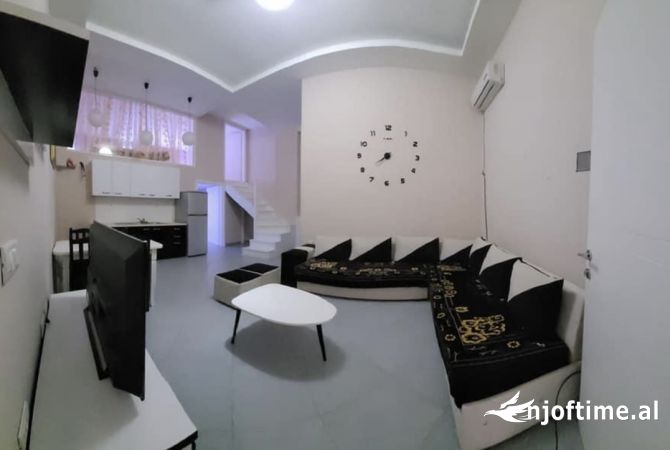 Shtepi me qera 2+1 ne Tirane - 300 Euro