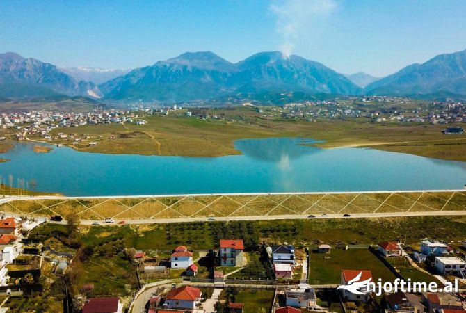 Truall ose Toke ne Tirane - 200,000 Euro