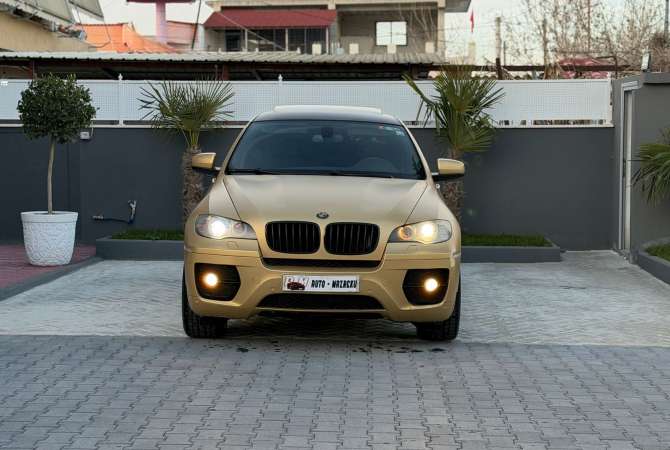 Makina ne shitje ne Fier - 8,500 Euro