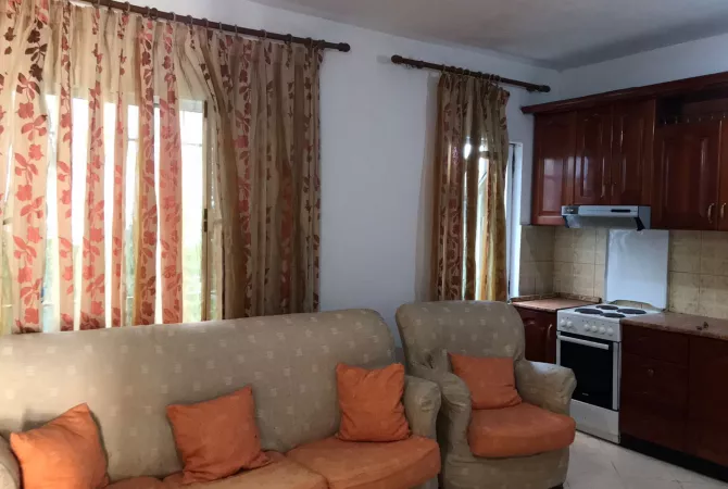 Shtepi me qera 2+1 ne Tirane - 45,000 Leke