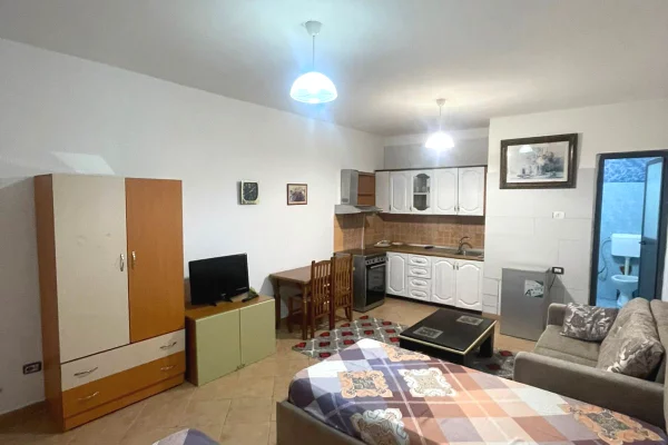 Jepet me qira Garsoniere ne Kinostudio Tirane.