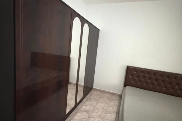 Casa privata/Indipendente in affitto a Tirana 2+1, Arredato