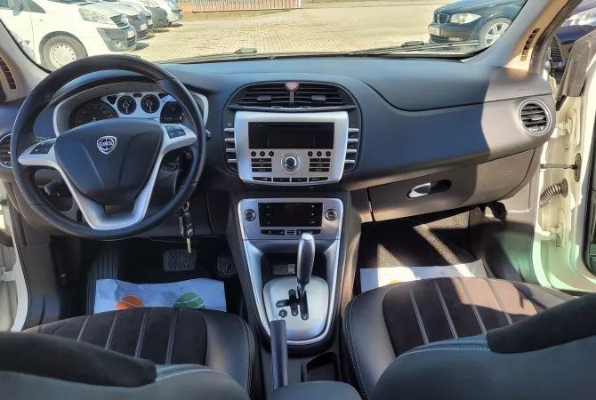 Makina ne shitje ne Tirane - 3,900 Euro