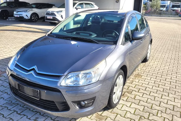 Makina ne shitje ne Tirane, Citroen, 2010 gasoline-gas,Kambio Manual Pagesa 2,500  Euro.