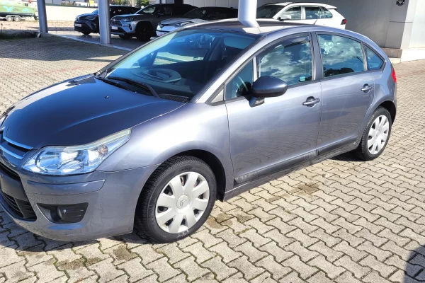 Makina ne shitje ne Tirane, Citroen, 2010 gasoline-gas,Kambio Manual Pagesa 2,500  Euro.