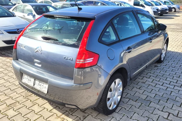 Makina ne shitje ne Tirane, Citroen, 2010 gasoline-gas,Kambio Manual Pagesa 2,500  Euro.