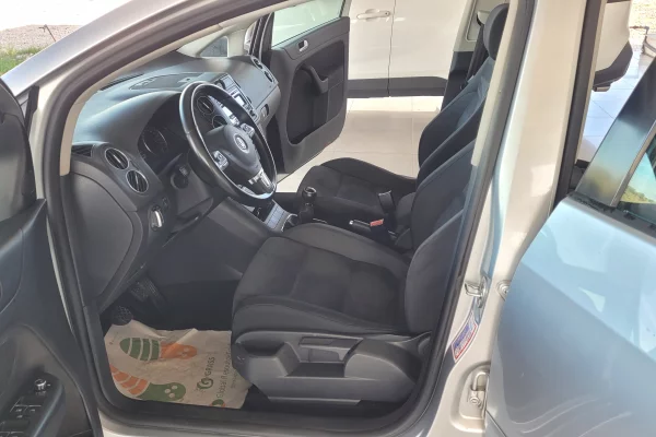 Auto in Vendita  a Tirana - 3,700 Euro