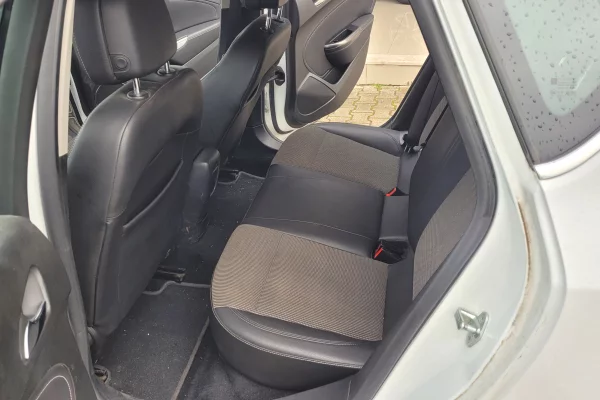 Makina ne shitje  ne Tirane - 3,900 Euro