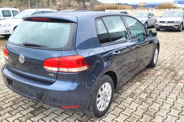 Cars for sale in Tirana, Volkswagen, 2011 Diesel,Kambio Manual Payment 4,900  Euro.