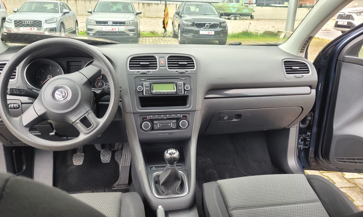 Cars for sale in Tirana, Volkswagen, 2011 Diesel,Kambio Manual Payment 4,900  Euro.