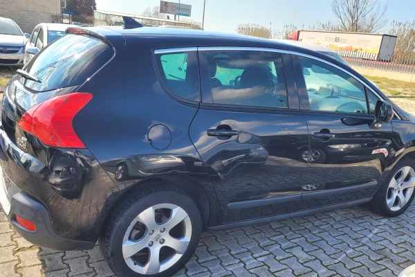 Makina ne shitje ne Tirane, Peugeot, 2013 Diesel,Kambio Automatik Pagesa 4,500  Euro.