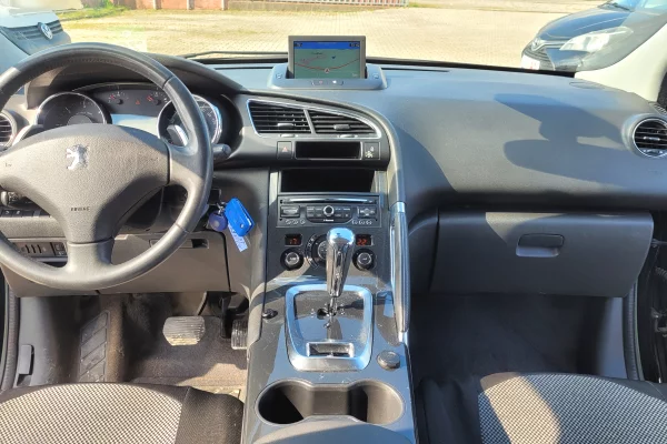 Makina ne shitje ne Tirane - 4,500 Euro