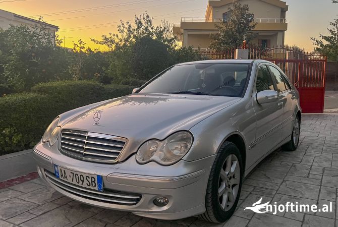 Auto in Vendita  a Tirana - 4,500 Euro