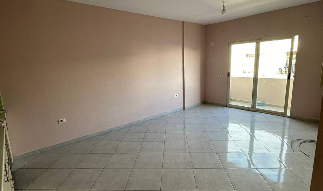 Apartment for rent in Tirana 2+1, Emty