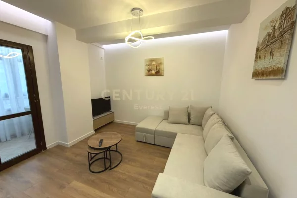 Shtepi me qera Apartament ne Tirane, 1+1, Mobilimi E mobiluar, Pagesa 650  Euro.