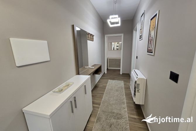 Shtepi me qera Apartament ne Tirane, 2+1, Mobilimi E mobiluar, Pagesa 1,700  Euro.