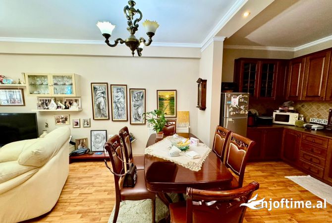Shtepi ne shitje 2+1 ne Tirane - 280,000 Euro