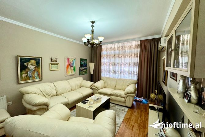 Shtepi ne shitje 2+1 ne Tirane - 280,000 Euro