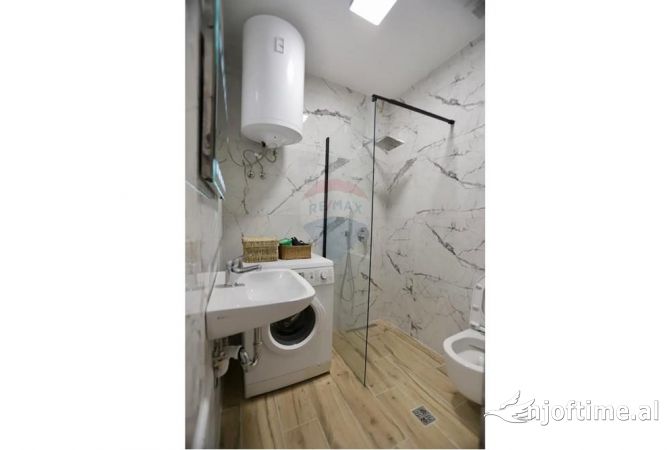 Shtepi me qera Garsoniere ne Tirane - 600 Euro