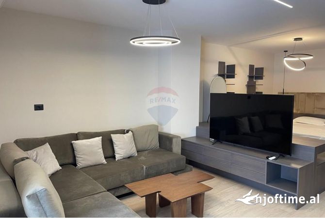 Shtepi me qera Garsoniere ne Tirane - 750 Euro