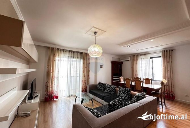 Shtepi me qera 3+1 ne Tirane - 900 Euro