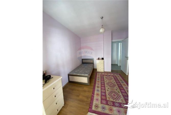 Shtepi me qera 2+1 ne Tirane - 750 Euro