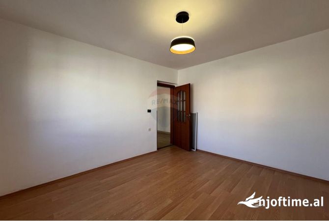 Shtepi ne shitje 3+1 ne Tirane - 145,000 Euro