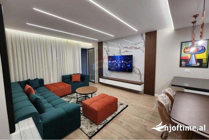 Shtepi me qera Apartament ne Tirane, 2+1, Mobilimi E mobiluar, Pagesa 900  Euro.