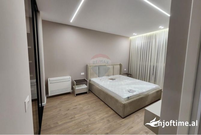 Shtepi me qera 2+1 ne Tirane - 900 Euro