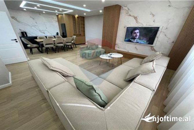 Shtepi me qera Apartament ne Tirane, 2+1, Mobilimi E mobiluar, Pagesa 1,000  Euro.