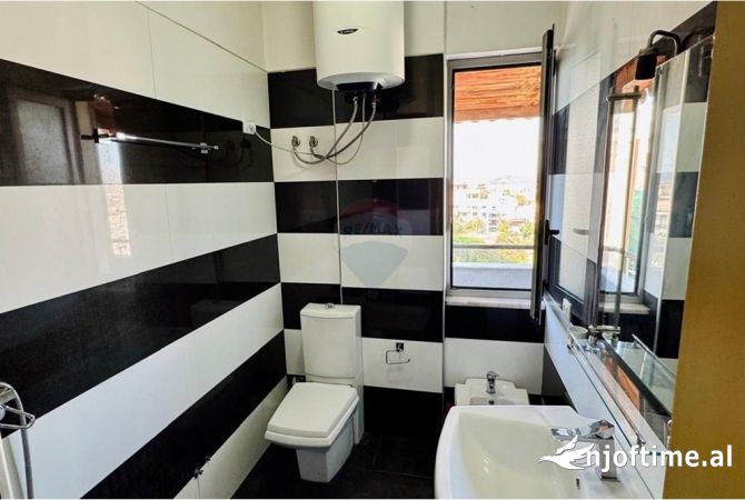 Shtepi me qera Apartament ne Tirane, 2+1, Mobilimi E mobiluar, Pagesa 600  Euro.