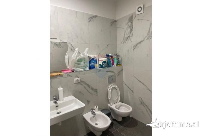 AMBIENT PER ZYRA TE RRUGA E KOSOVARVE