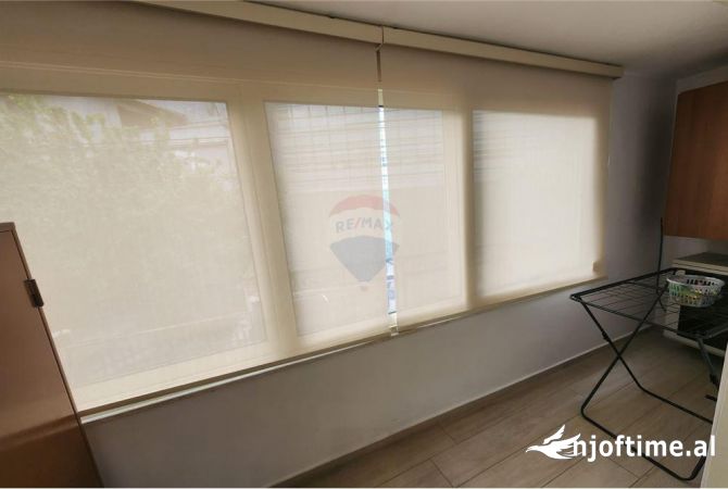 Shtepi me qera Apartament ne Tirane, 2+1, Mobilimi E mobiluar, Pagesa 900  Euro.