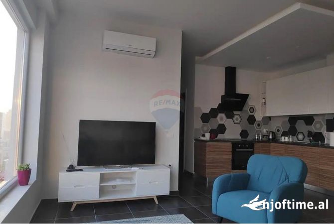 Shtepi me qera Apartament ne Tirane, 2+1, Mobilimi E mobiluar, Pagesa 1,000  Euro.