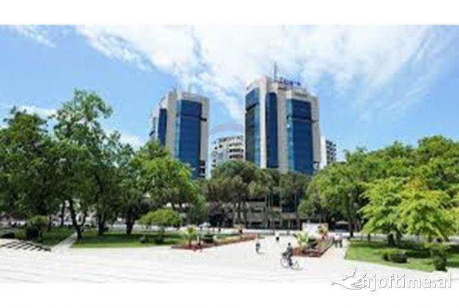 Ambient biznesi me qera 3+1 ne Tirane - 2,000 Euro